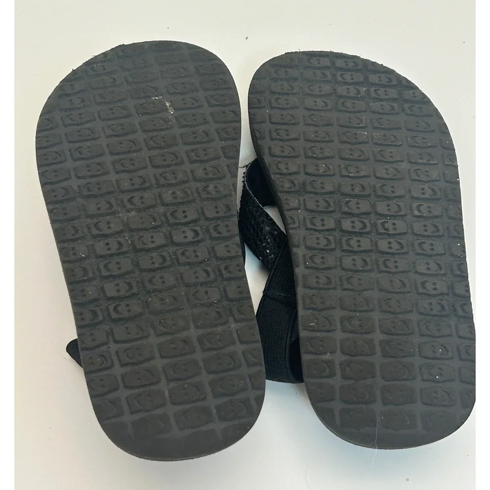 Sanuk girls black